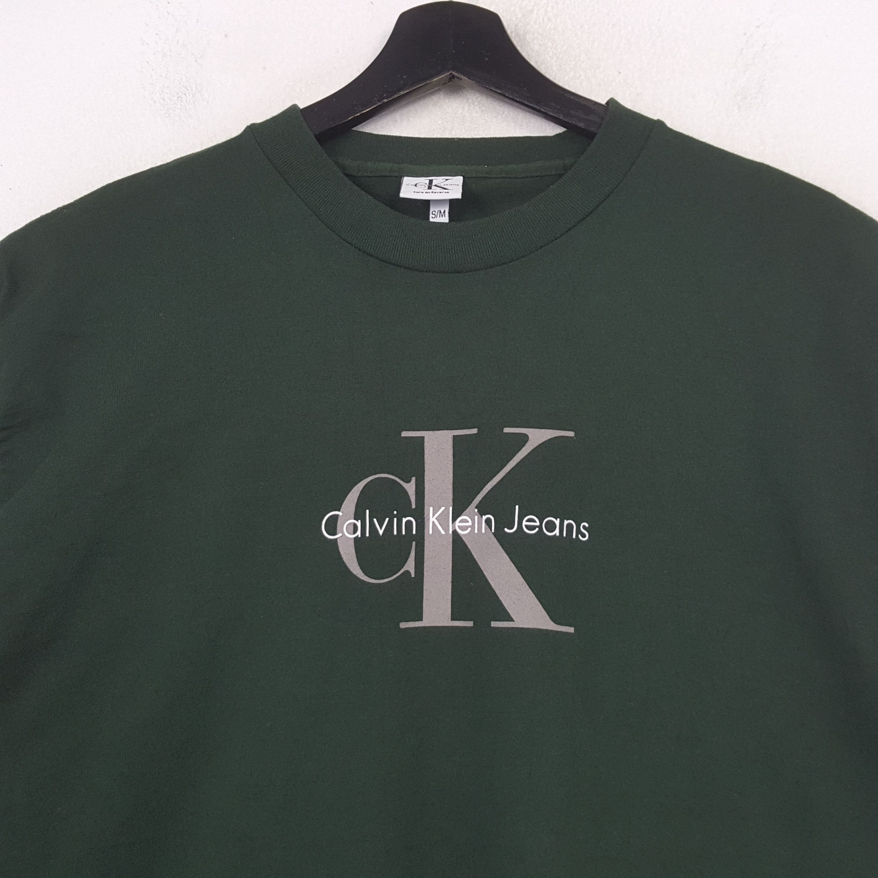 Calvin Klein Calvin Klein Fashion Brand Tshirt RR20 Size US L / EU 52-54 / 3 - 2 Thumbnail