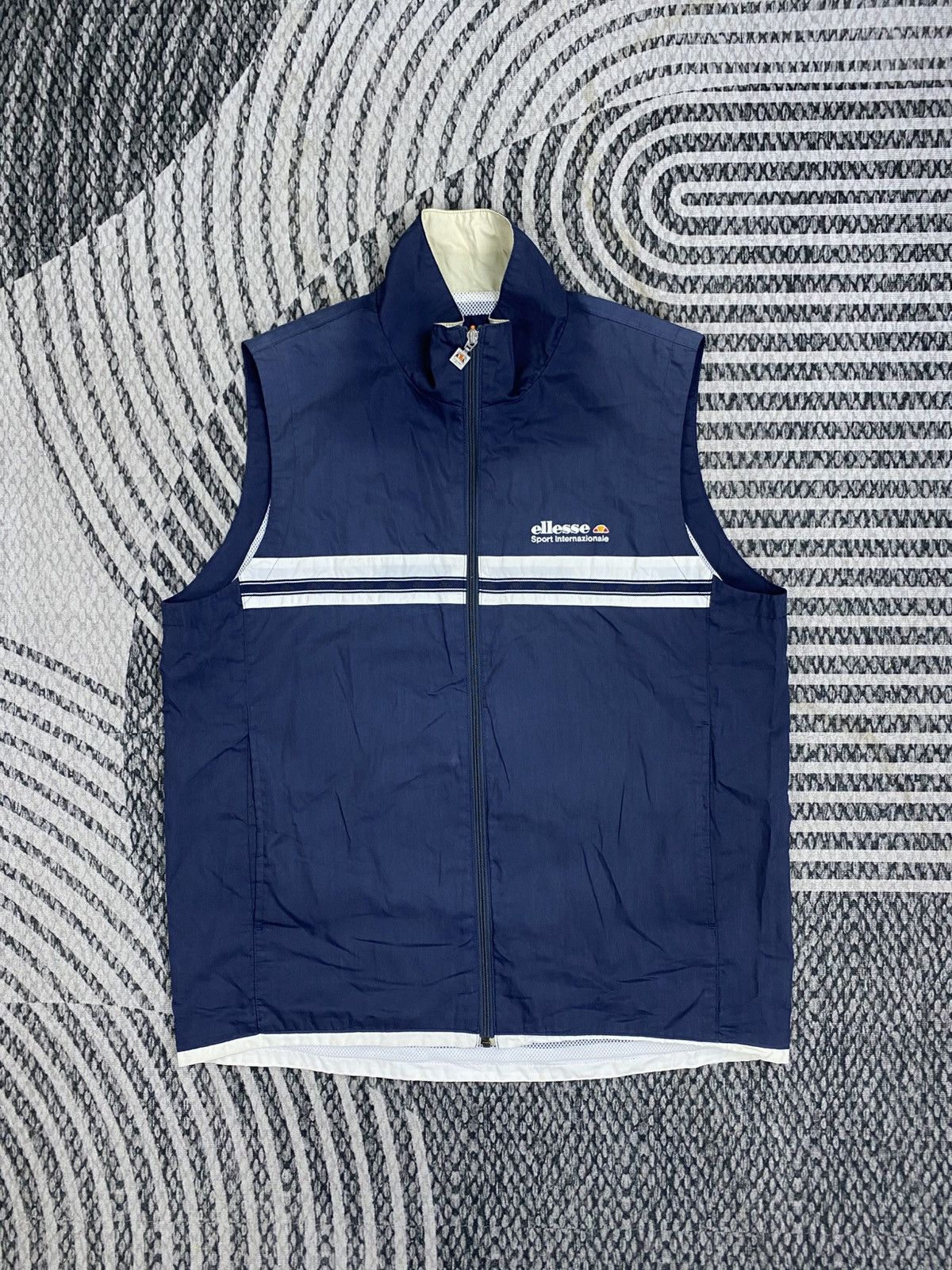 Ellesse Vintage Ellesse Sleeveless Zipper Vest Size US M / EU 48-50 / 2 - 1 Thumbnail