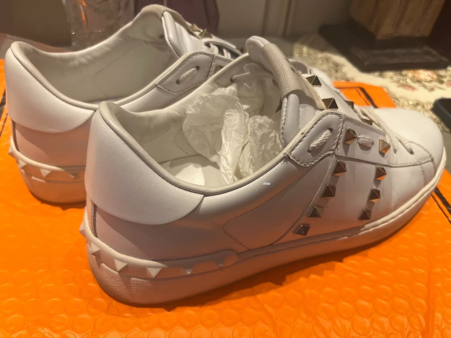 Valentino Valentino Studded White Sneakers Size 40 Size US 7 / EU 40 - 3 Thumbnail