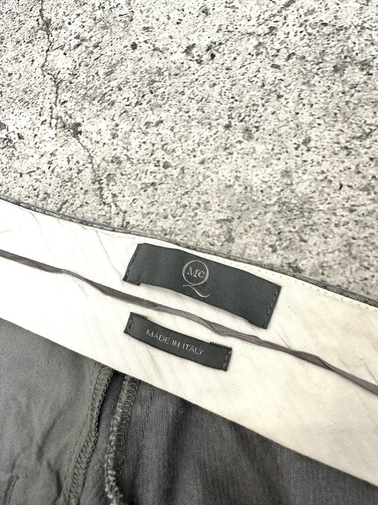 Alexander McQueen AW2002 Alexander Mcqueen Metallic Bootcut Podium Pants Size 27" / US 4 / IT 40 - 10 Thumbnail
