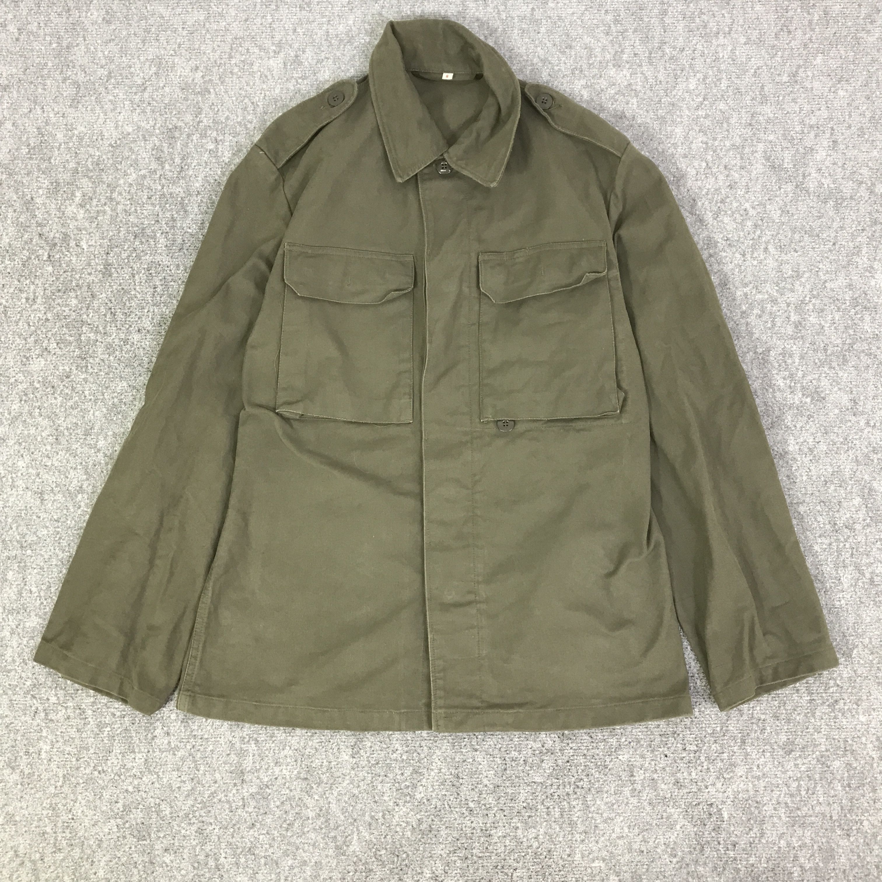 Vintage ARMY GREEN BUTTON JACKET K114B19 Size US L / EU 52-54 / 3 - 1 Thumbnail