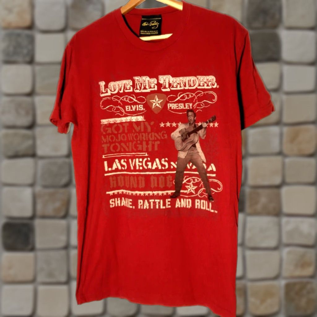 Vintage Elvis Presley Shirt M Men Red Maroon Love Me Tender Las Vegas Shake Rattle And Roll Rock N Roll T-Shirt Crew Neck Short Sleeve Regular Fit Graphic Size US M / EU 48-50 / 2 - 1 Thumbnail