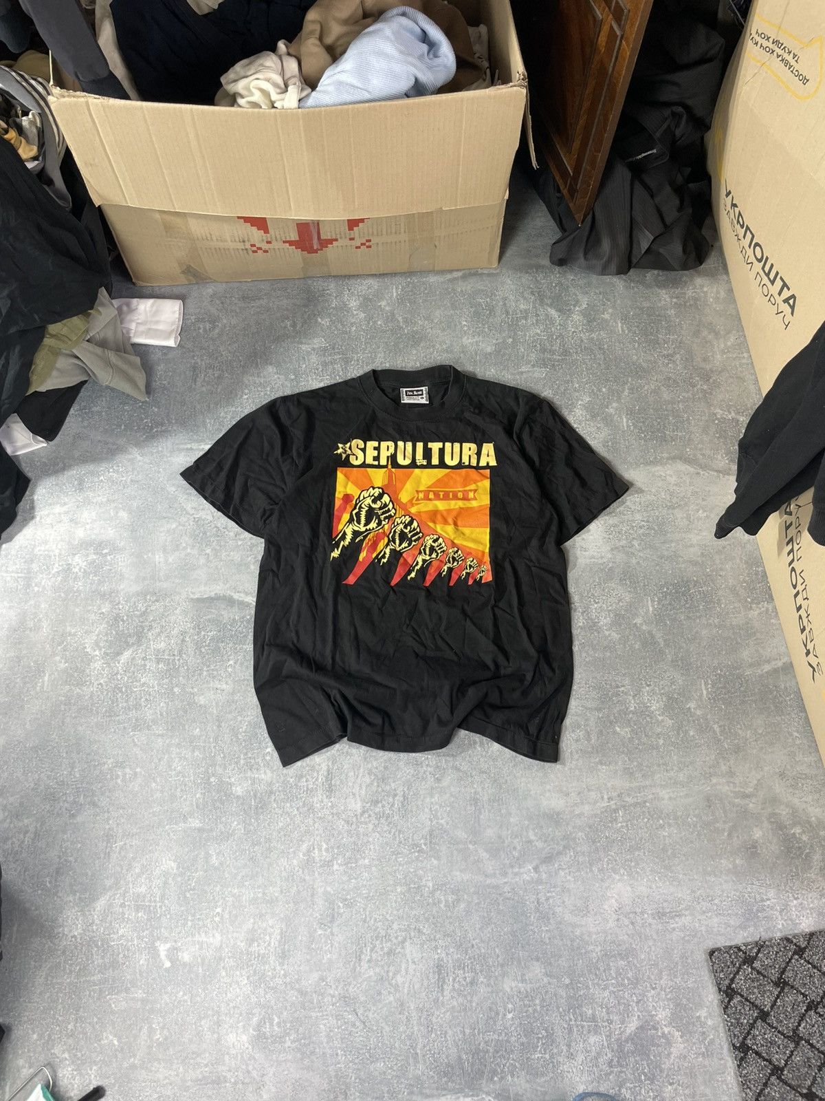Band Tees Vintage The Rox Sepultura nation big lgoo tee t-shirt Size US L / EU 52-54 / 3 - 2 Thumbnail