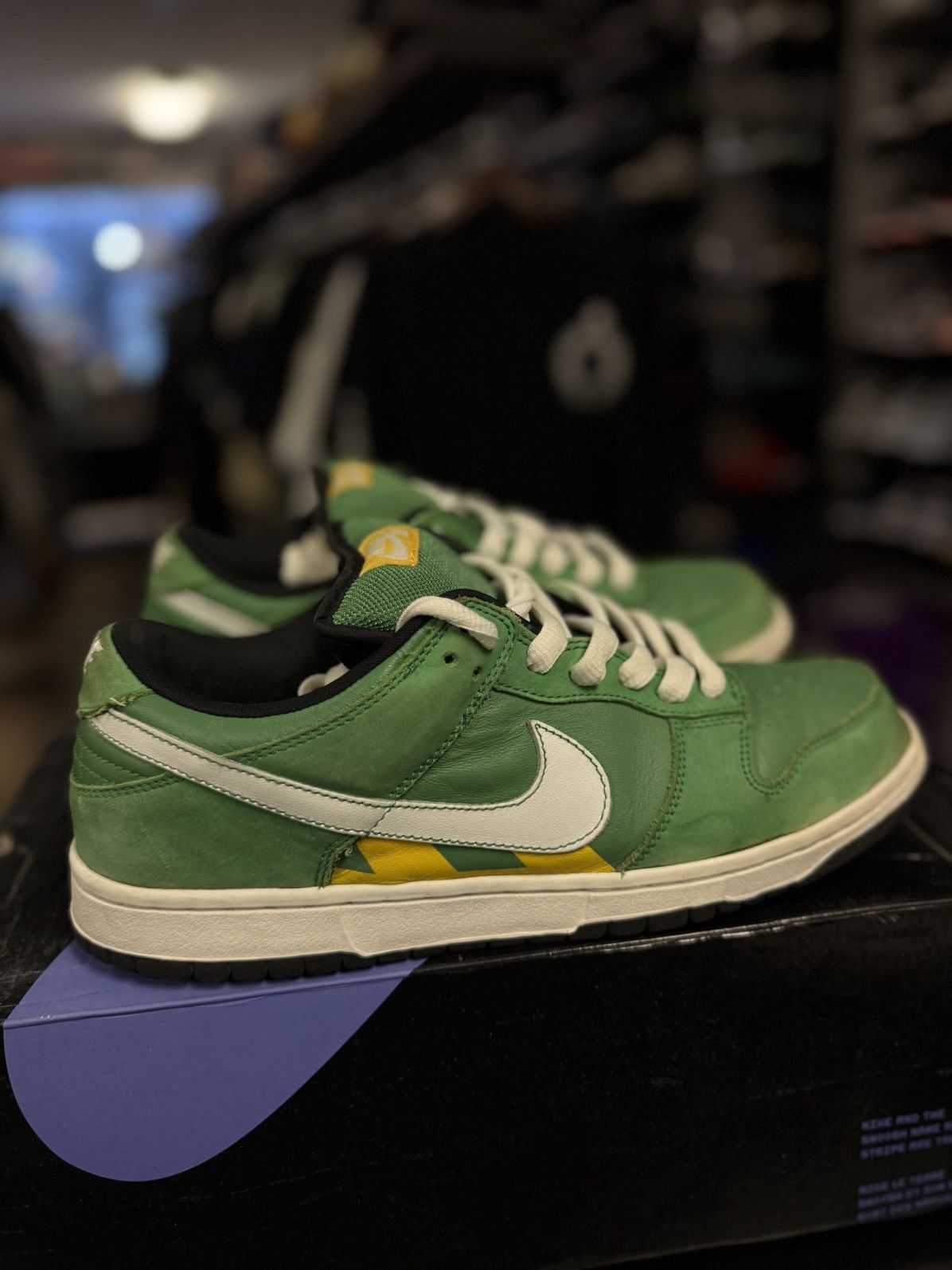 Nike Size 11 - Nike SB Dunk Low Pro Taxi Series - Tokyo 2006 Size US 11 / EU 44 - 3 Thumbnail