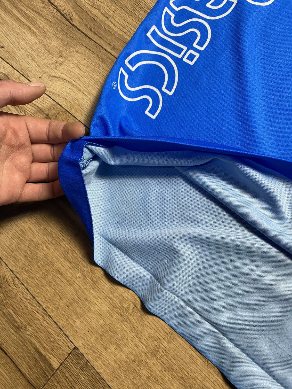 Asics Vintage SPAL 1999-00 Asics Training Shirt Jersey BNWT Size L Size US L / EU 52-54 / 3 - 7 Thumbnail