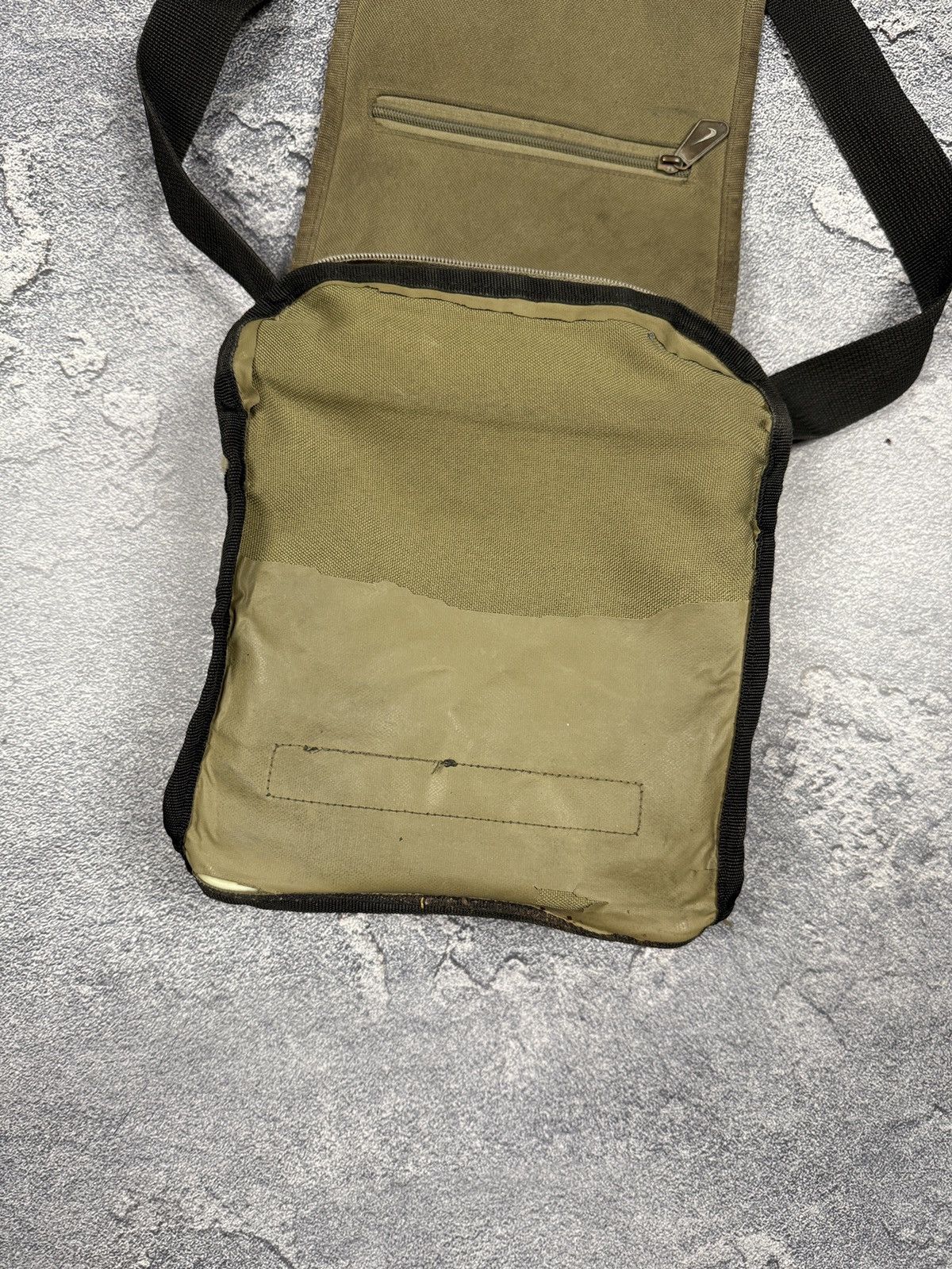 Nike × Vintage Vintage Nike Shoulder Bag Crossbody Messenger Size ONE SIZE - 12 Thumbnail
