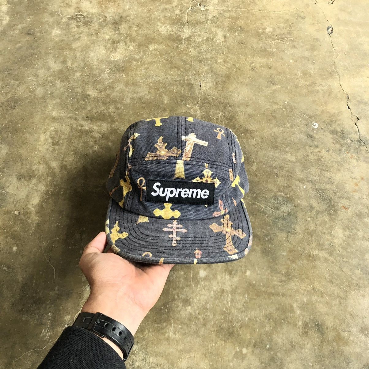 Supreme RARE🔥SS 13 Supreme Crosses Camp Cap Black Washed Size ONE SIZE - 2 Thumbnail