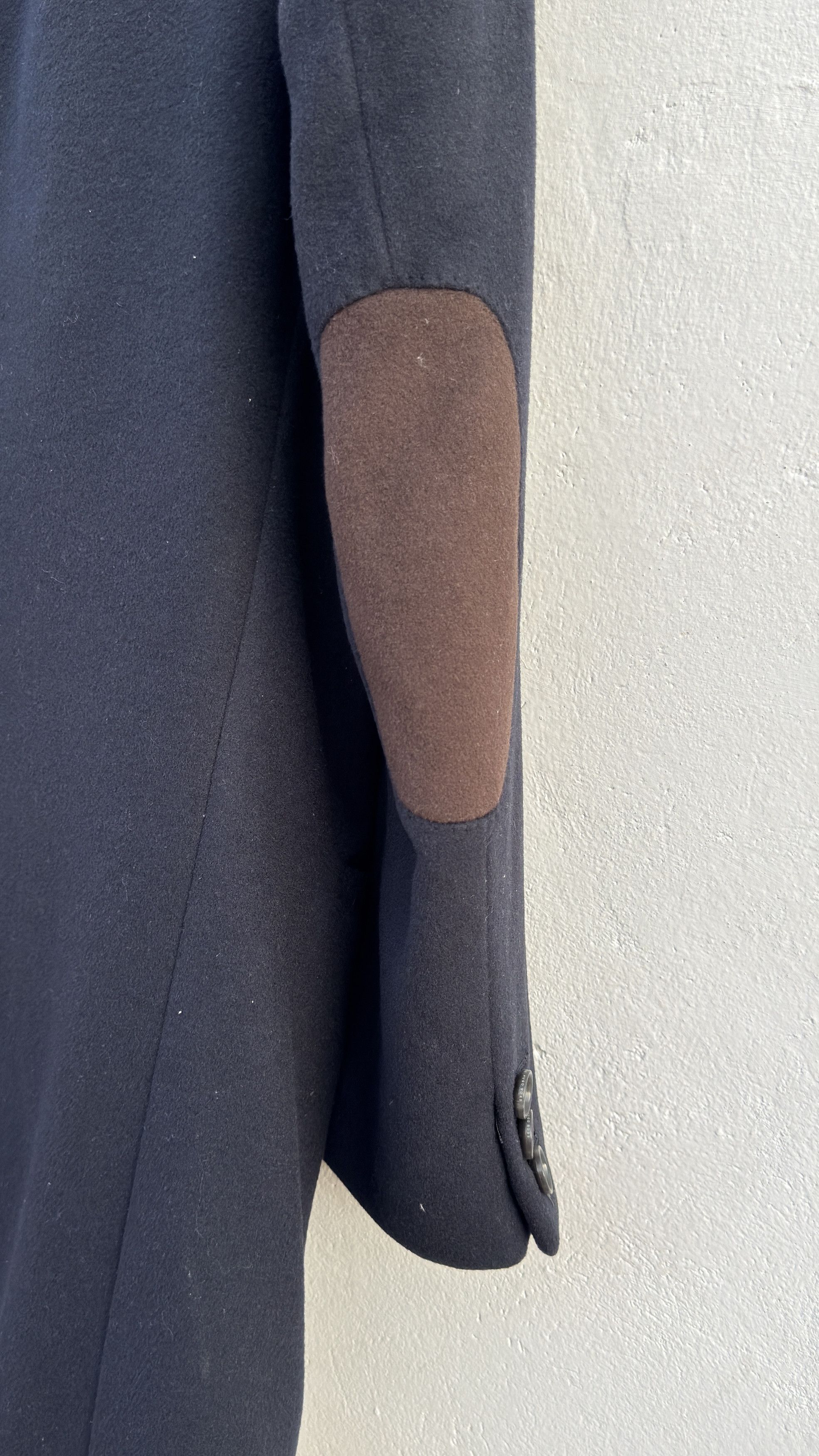 Hugo Boss 🔥 modern coat Hugoboss slim size 46R cashmere wool Size US L / EU 52-54 / 3 - 12 Thumbnail