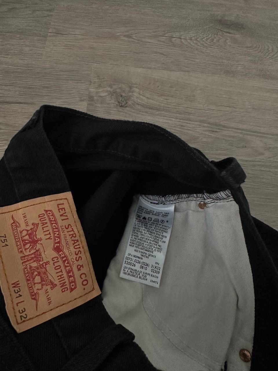 Levi's × Vintage Vintage Levi’s Black Denim Red Tab Pants Size US 31 - 12 Thumbnail