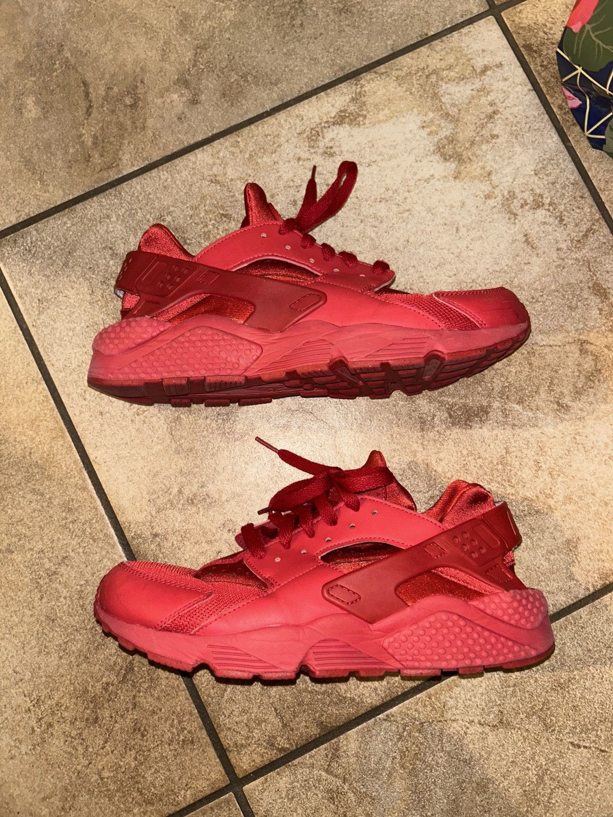 Nike Nike AIR Huaraches Size US 9.5 / EU 42-43 - 4 Thumbnail