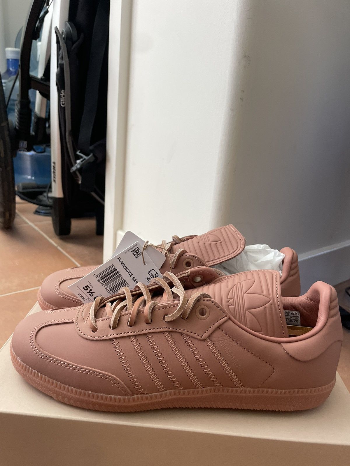 Adidas × Humanrace × Pharrell Humanrace Samba Size US 5.5 / IT 35.5 - 9 Thumbnail