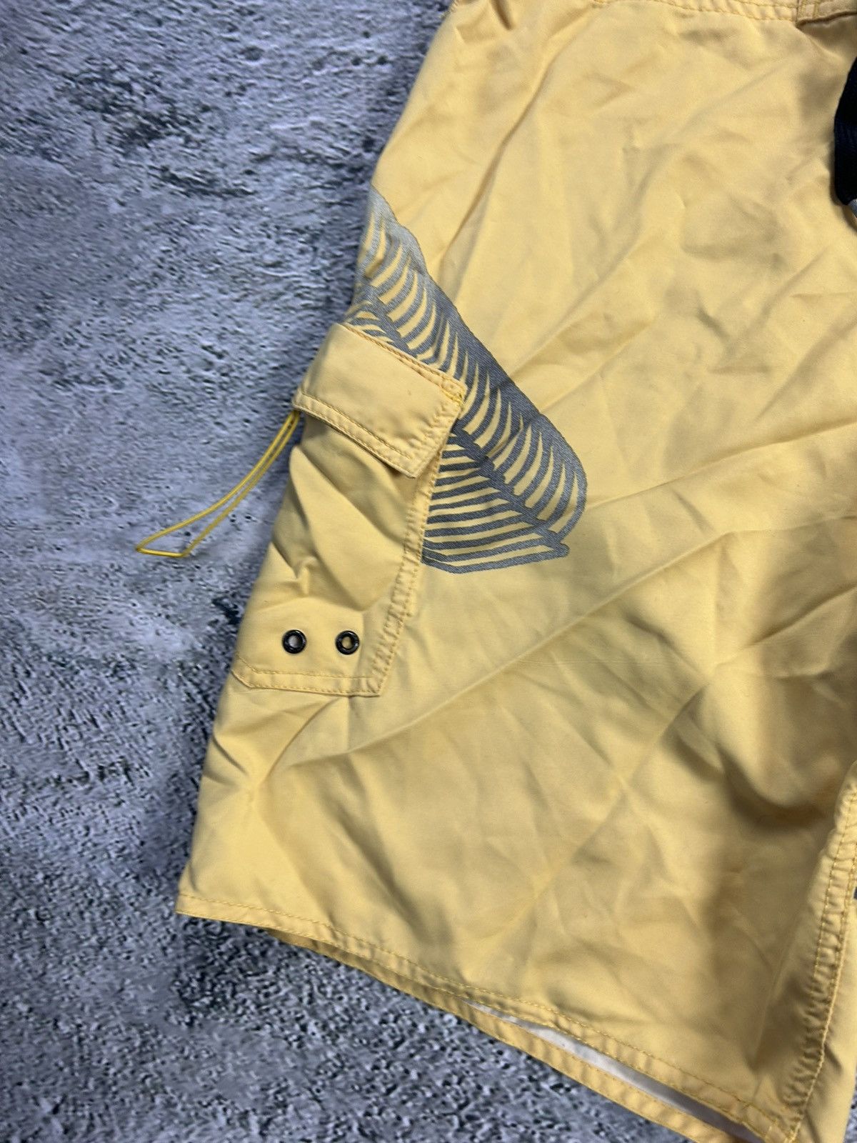 Quiksilver Quiksilver shorts yellow Y2K vintage fullprint graffiti surf Size US 34 / EU 50 - 3 Thumbnail