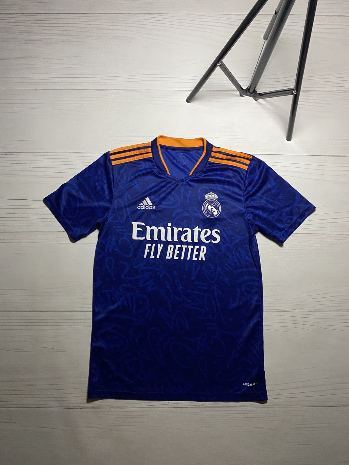 Adidas Adidas Real Madrid 2021/22 away football y2k t shirt soccer Size US S / EU 44-46 / 1 - 1 Thumbnail