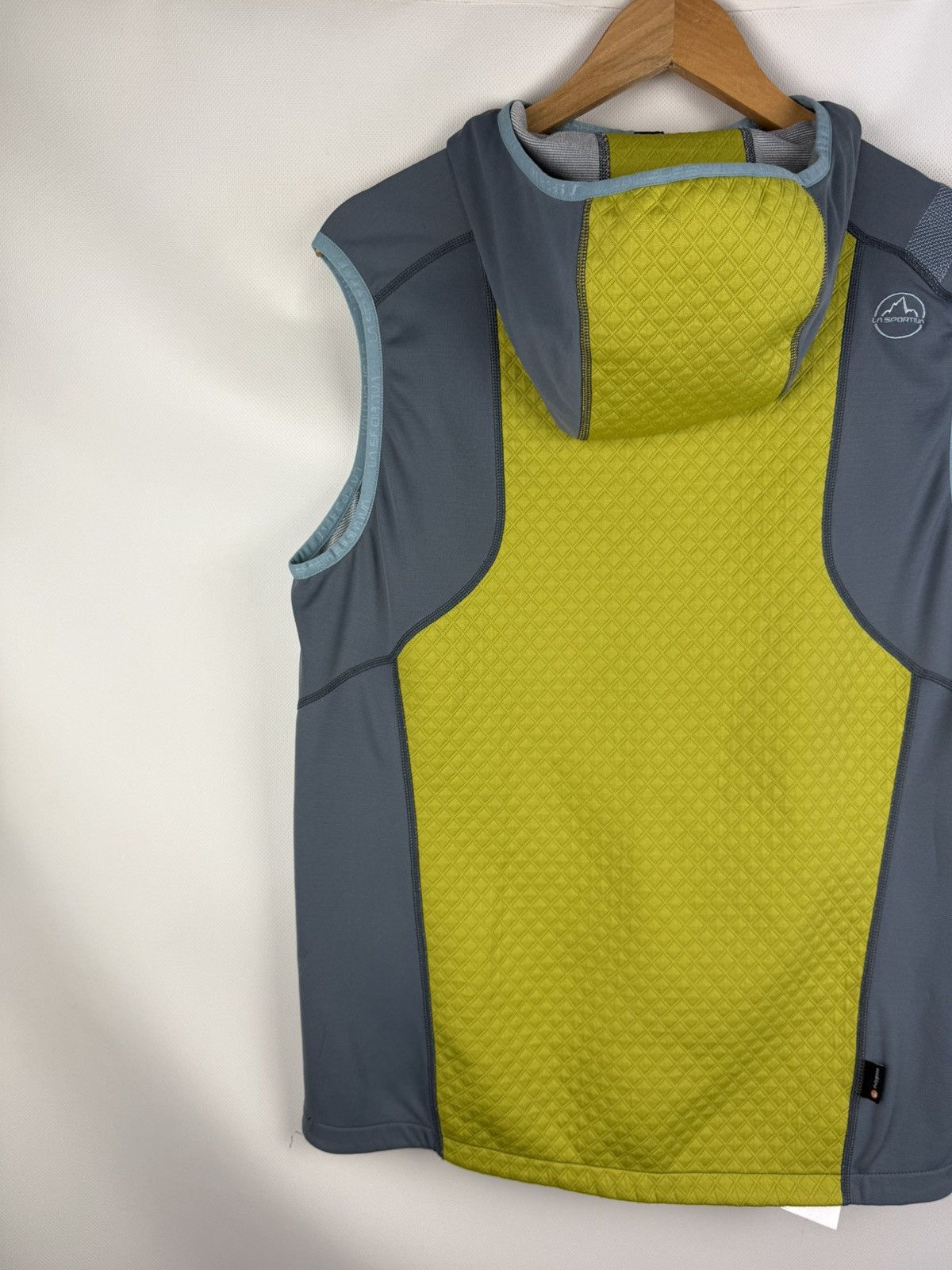La Sportiva La Sportiva AW1718 Outdoor Hooded Dimension Vest Waistcoat Size US M / EU 48-50 / 2 - 17 Thumbnail