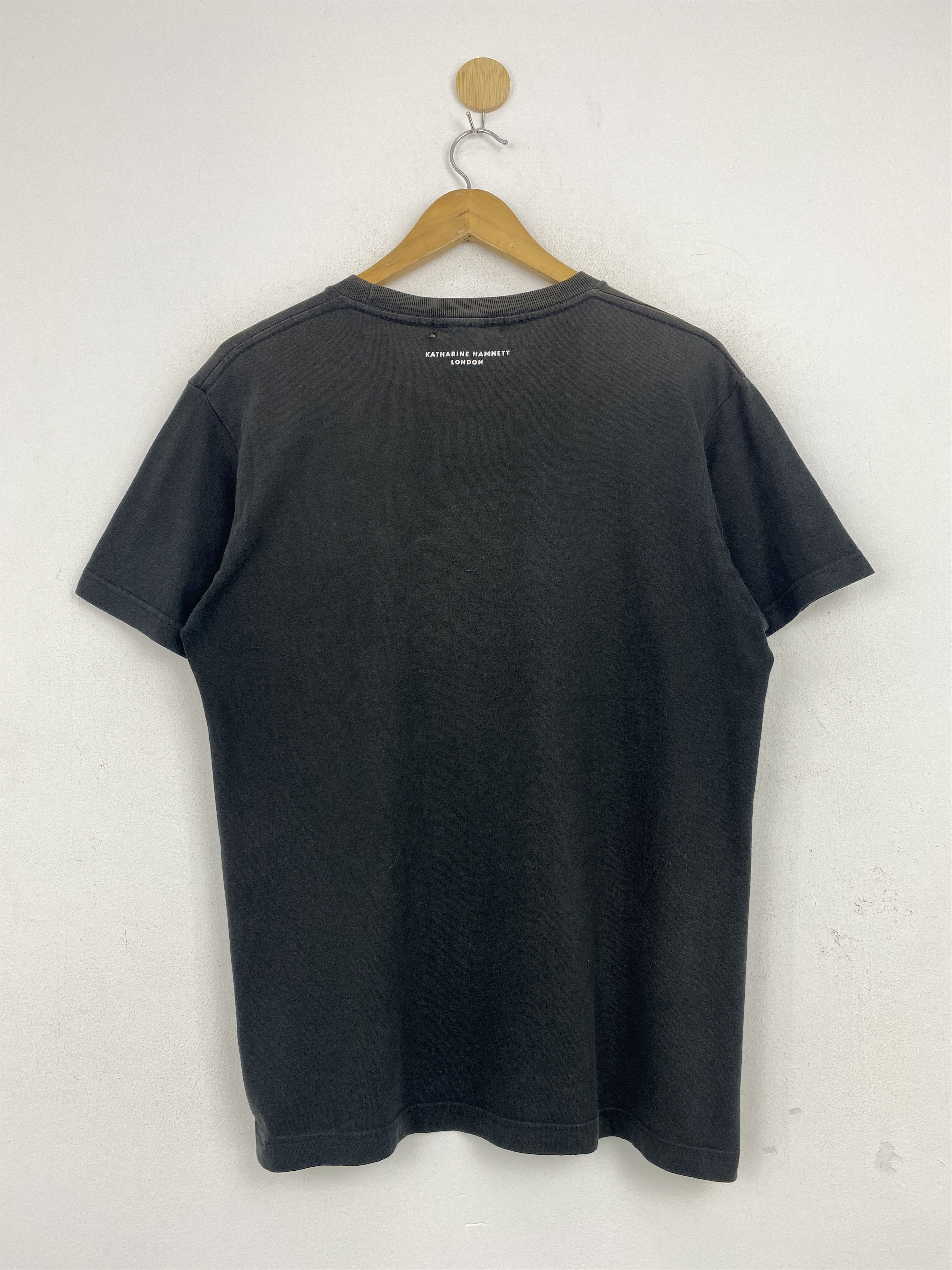 Katharine Hamnett London Katherine Hamnett London T2 Trainspotting Movie Tee TA0639 Size US M / EU 48-50 / 2 - 3 Thumbnail