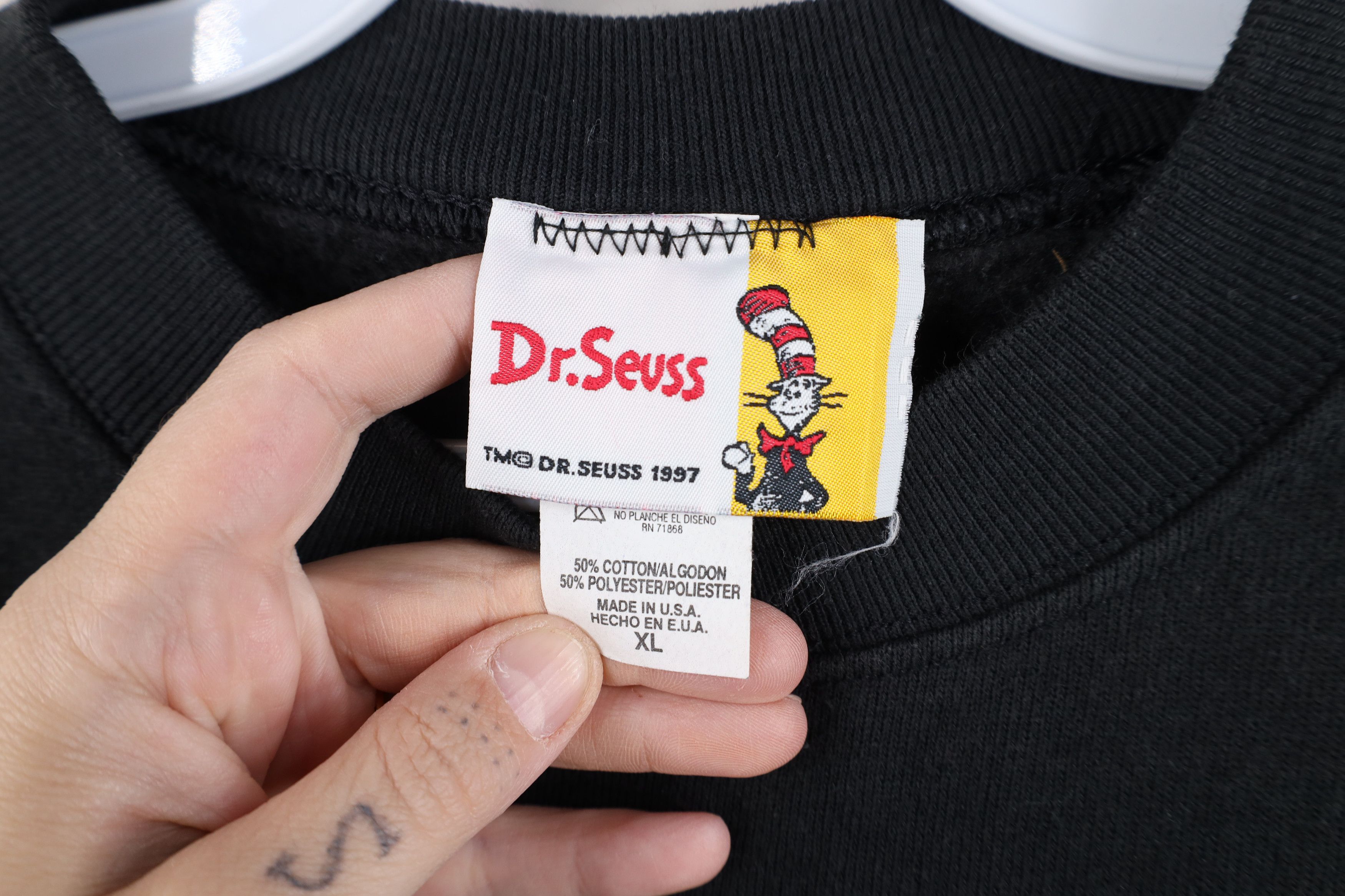 Vintage Vintage 90s Dr Seuss Spell Out Crewneck Sweatshirt Black USA Size XL / US 12-14 / IT 48-50 - 8 Thumbnail