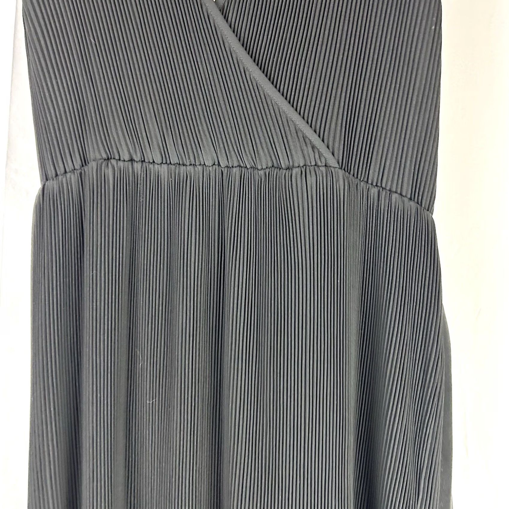 Elie Tahari Elie Tahari Black Pleated Maxi Dress Sleeveless V-Neck Formal Sz Medium M Women Size M / US 6-8 / IT 42-44 - 4 Thumbnail