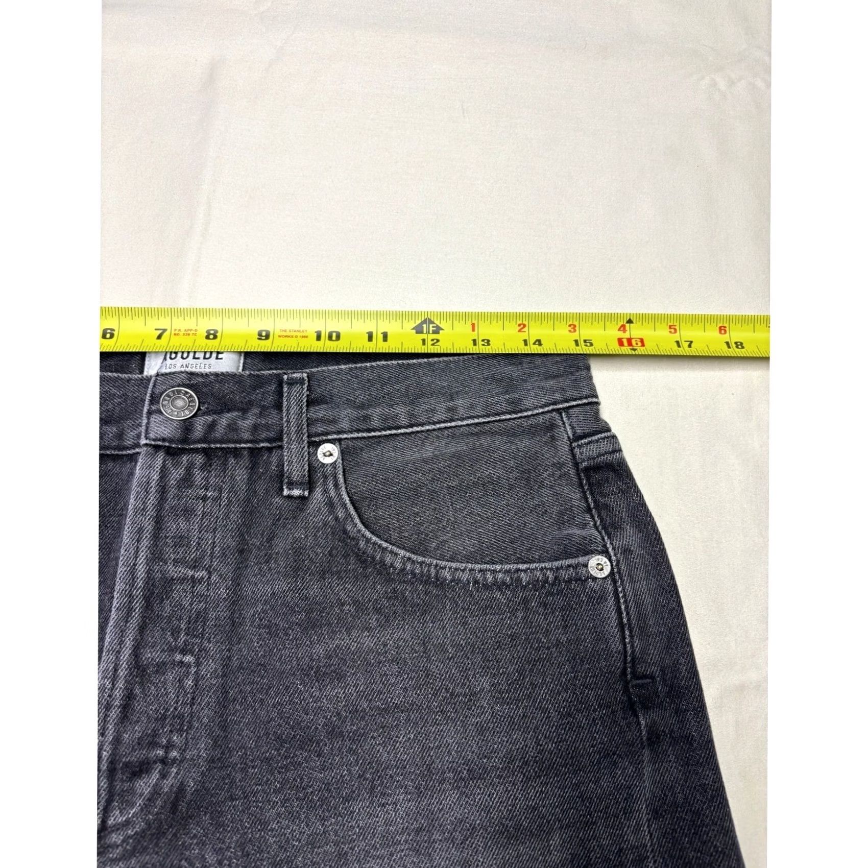 Agolde AGOLDE Micah Shorts Size 26 Black Denim Boyfriend Distressed Raw Hem NWT Size 26" / US 2 / IT 38 - 7 Thumbnail
