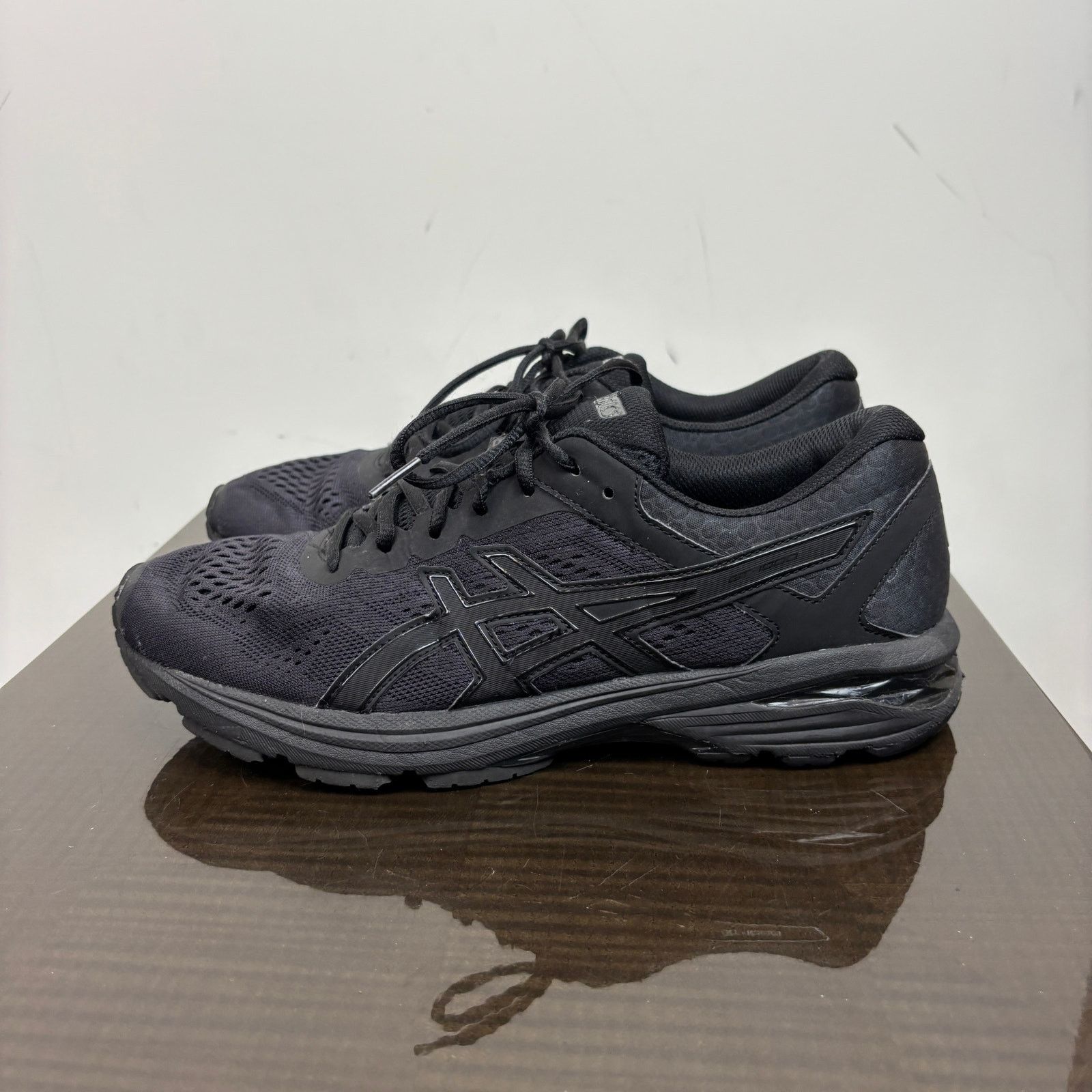 Asics Asics GT 1000 6 Triple Black Running Sneakers Shoes 10.5 Size US 10.5 / EU 43-44 - 5 Thumbnail