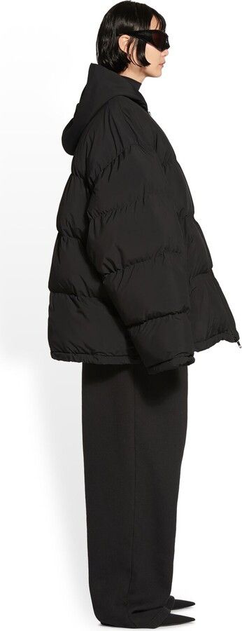 Balenciaga o1w1db10125 Sporty B Hooded Puffer Jacket in Black Size US M / EU 48-50 / 2 - 4 Thumbnail
