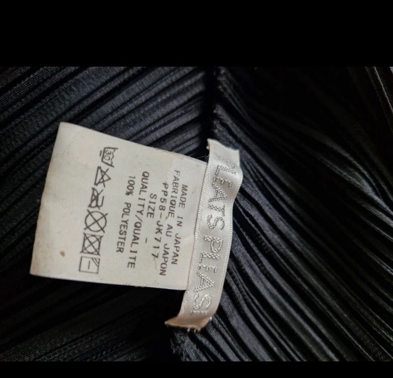 Issey Miyake Issey Miyake size:one size Black pleated long-sleeved shir Size XS / US 0-2 / IT 36-38 - 3 Thumbnail