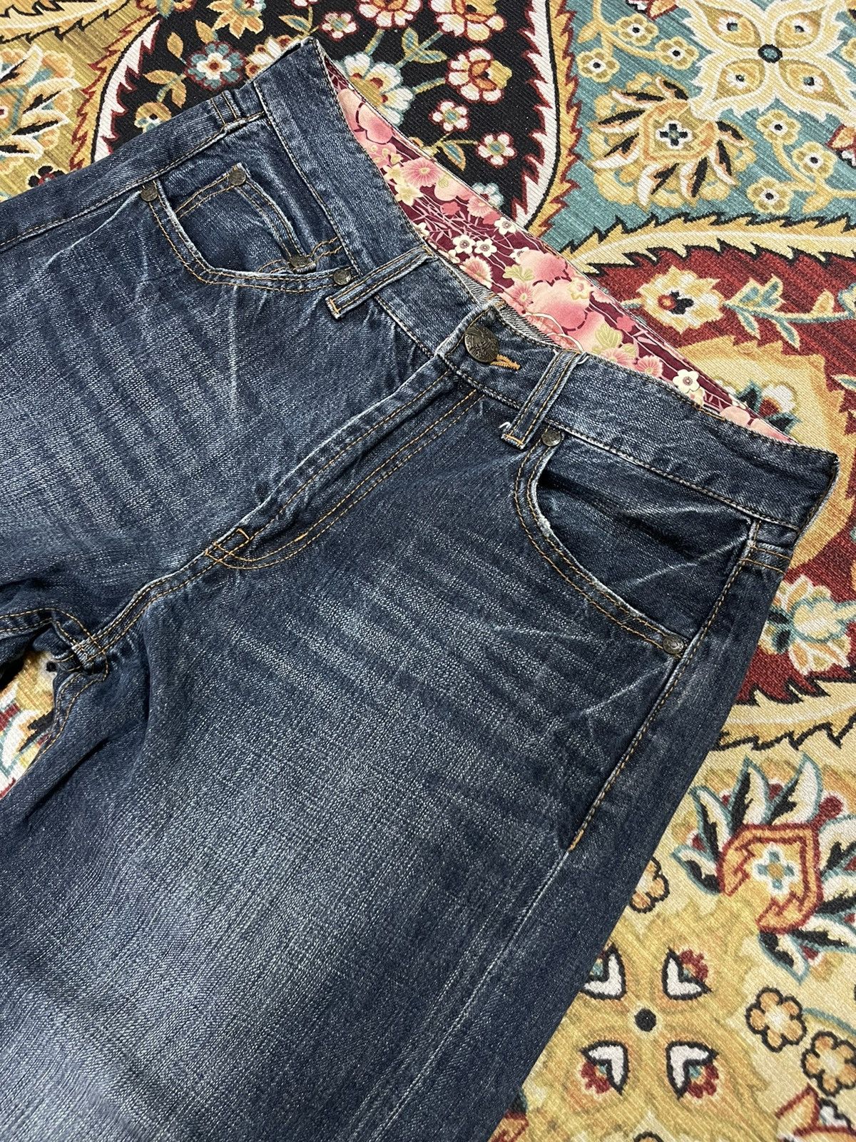 Japanese Brand Japanese Koi Style Sukajan Distressed Denim Jeans Size US 30 / EU 46 - 7 Thumbnail