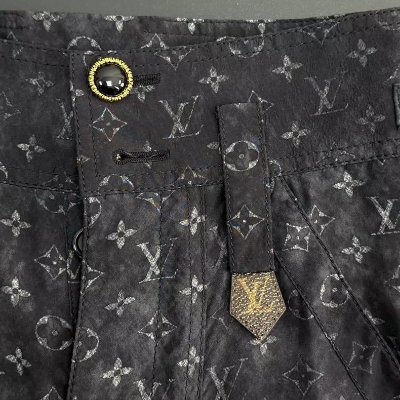 Louis Vuitton Louis Vuitton Dirty black and grey silk cropped pants 2505- Size US 36 / EU 52 - 7 Thumbnail