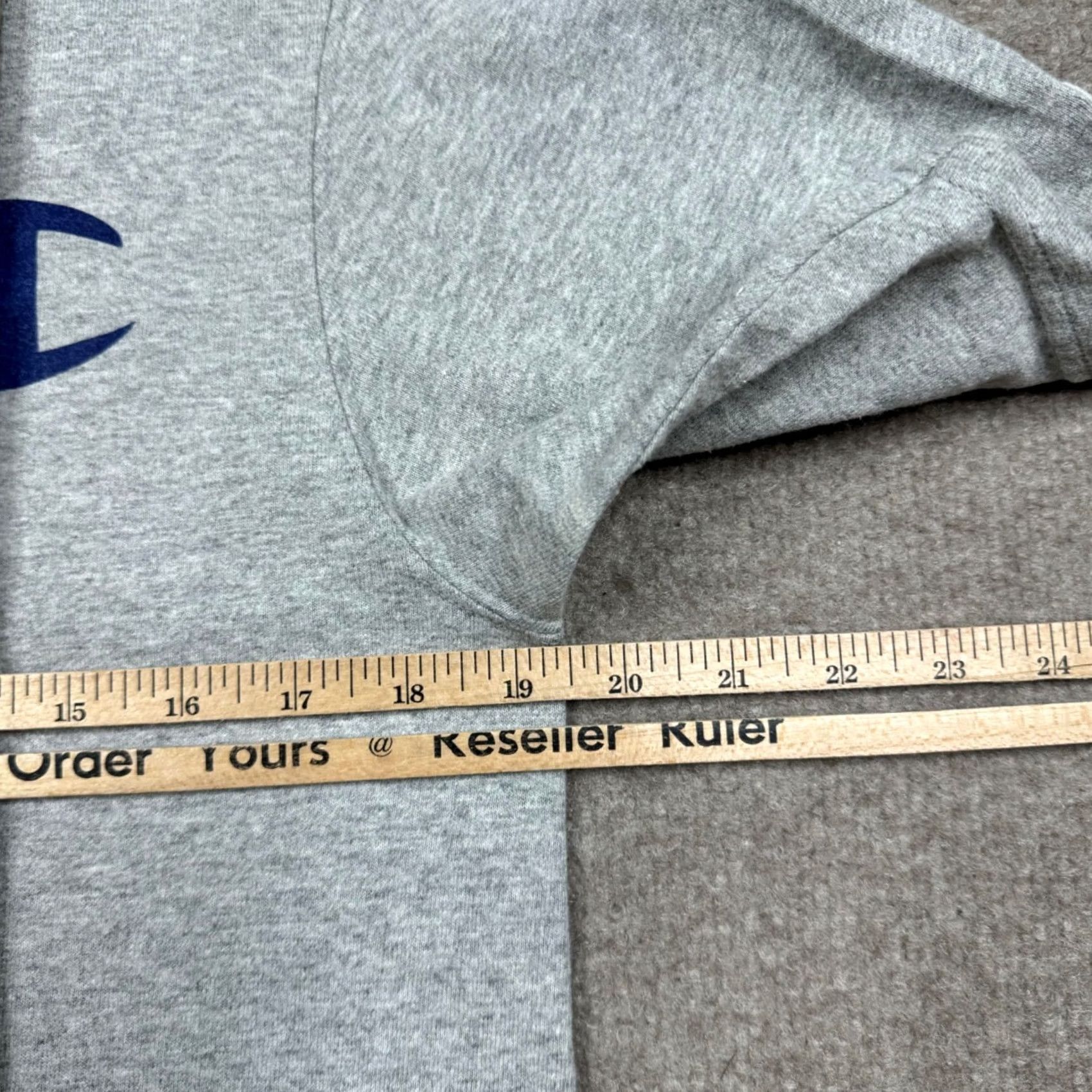 Champion Champion T Shirt Mens Size M Gray Short Sleeve Crew Neck Graphic Size US M / EU 48-50 / 2 - 6 Thumbnail