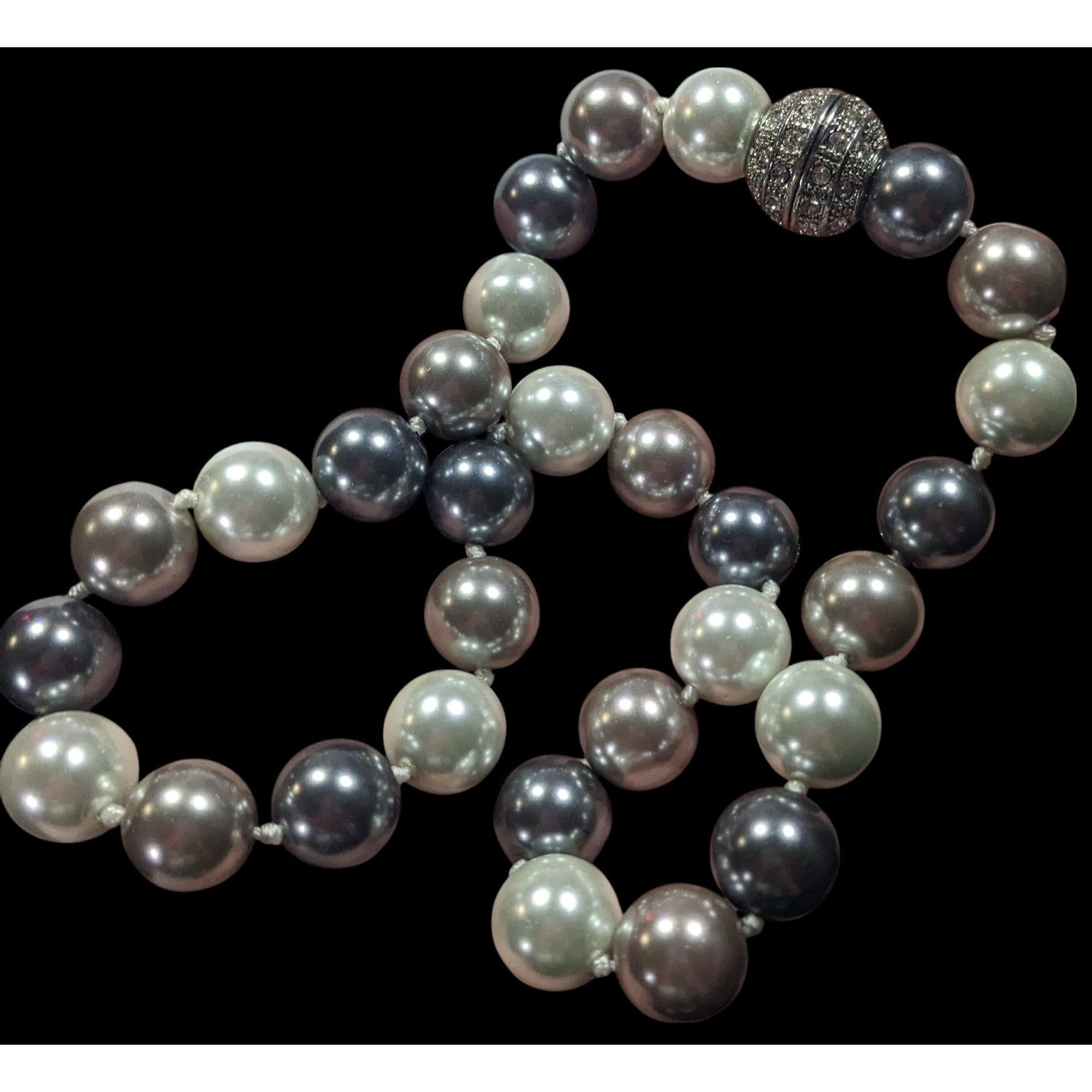Other Elegant Glam Faux Pearl Silver Tone Necklace With Rhinestone Size ONE SIZE - 5 Thumbnail