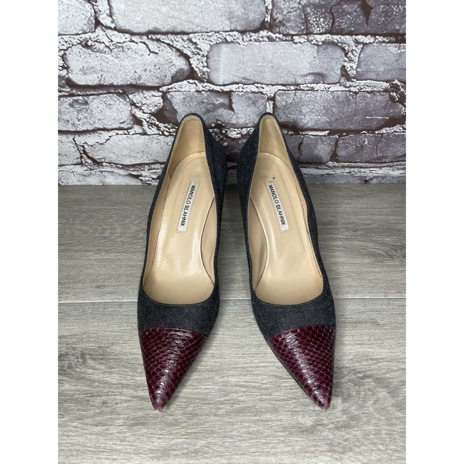 Manolo Blahnik Manolo Blahnik Grey Wool Fabric Burgundy Pointed Toe Heels W Size US 9 / IT 39 - 20 Thumbnail