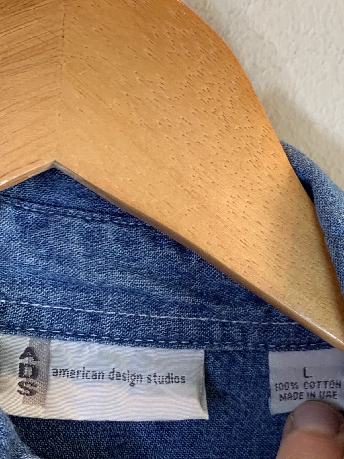 Band Tees × Vintage *RARE* Vintage 2001 Neil Diamond Live Denim Button Shirt - L Size US L / EU 52-54 / 3 - 9 Thumbnail