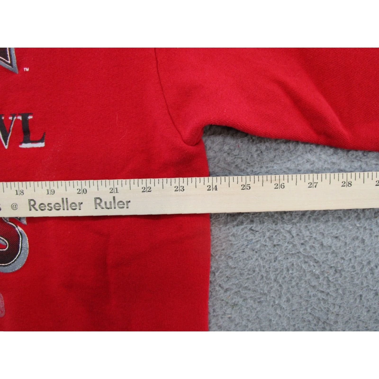 Vintage VINTAGE Wisconsin Badgers Rose Bowl Sweatshirt Men's XL Red Hooded Pullover Sweatshirt USA Made All Seasons Size XL Mens Size US XL / EU 56 / 4 - 7 Thumbnail