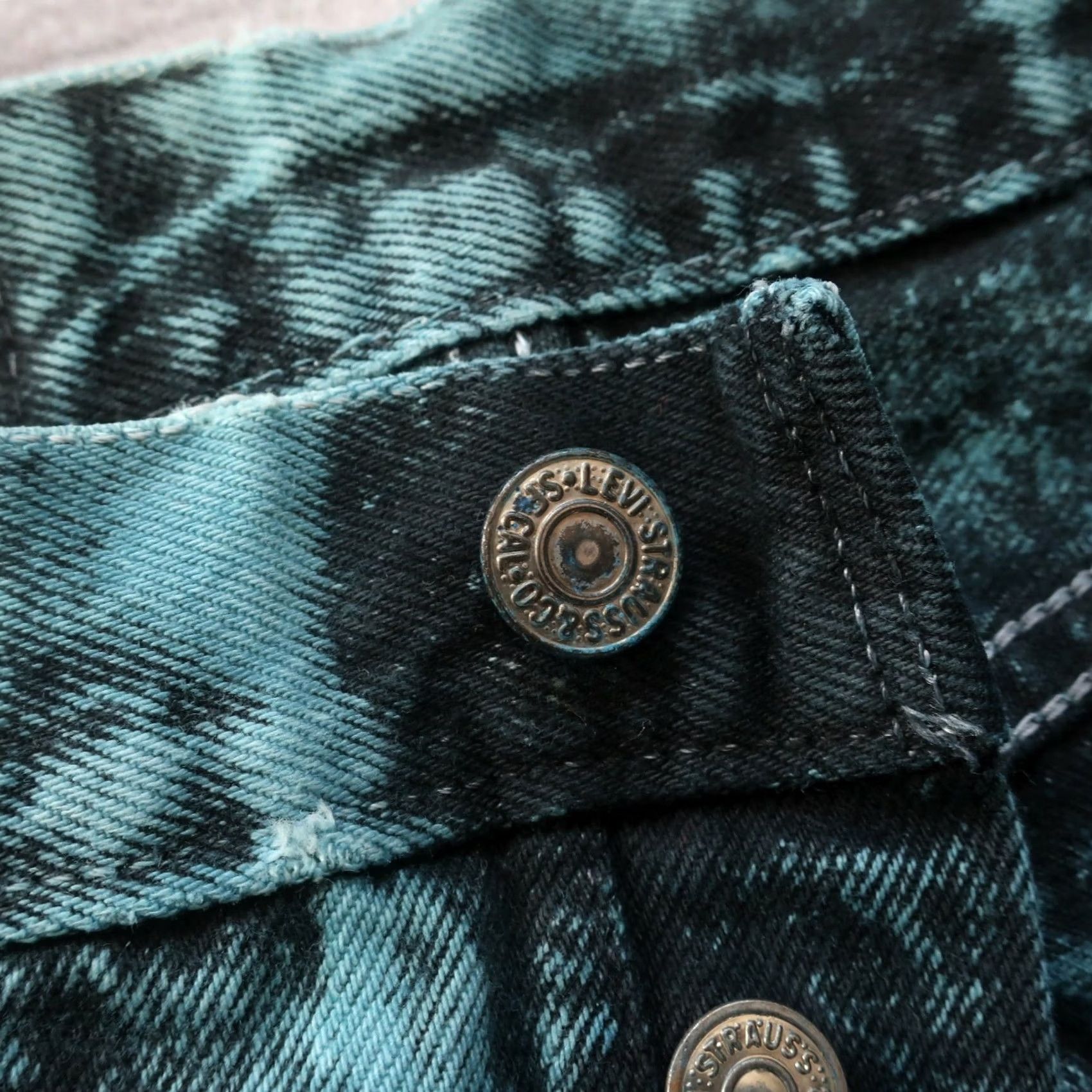 Denime VINTAGE Levis 501 Denim Jeans Mens 28 x 32 Overdyed California Made in USA Size US 28 / EU 44 - 7 Thumbnail