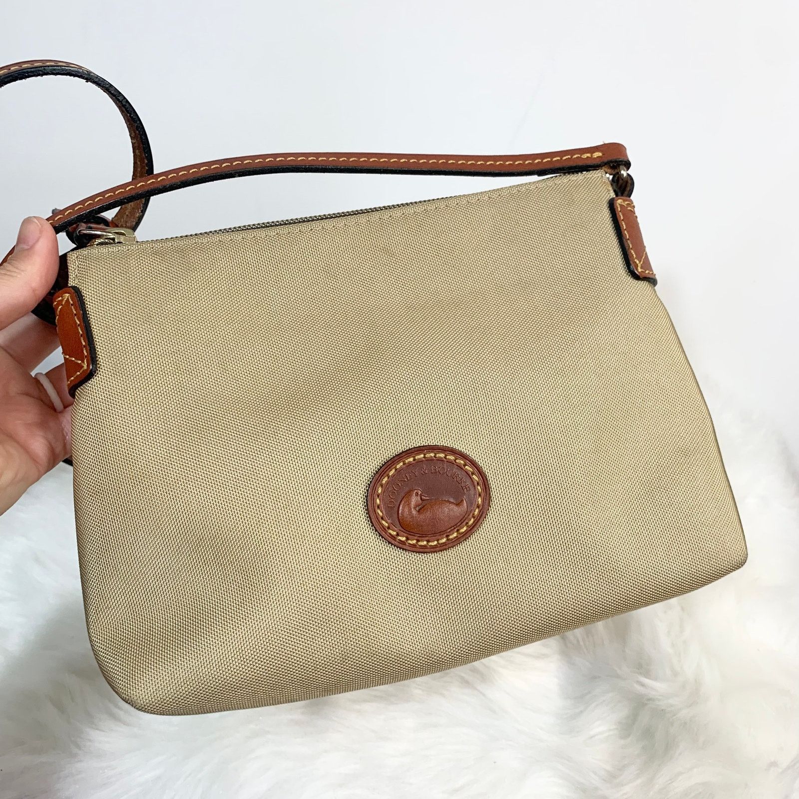 Dooney & Bourke Dooney & Bourke Leather Crossbody Purse Size ONE SIZE - 2 Thumbnail
