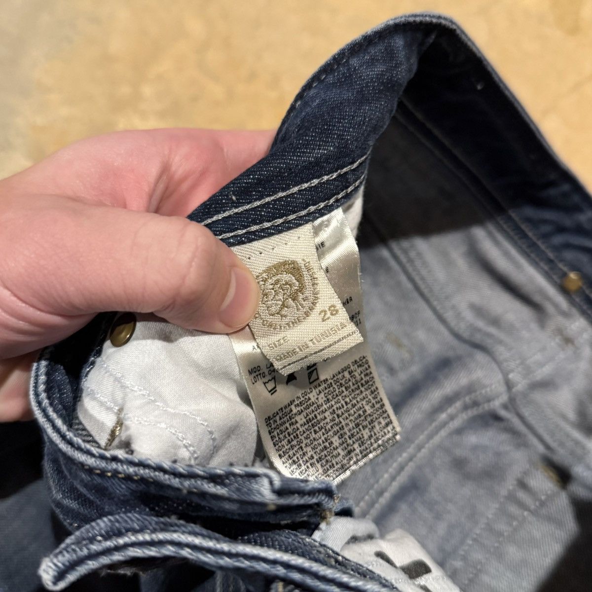 Diesel Vtg Diesel Larkee Faded Distressed Straight Leg Jeans Y2K Size US 28 / EU 44 - 8 Thumbnail