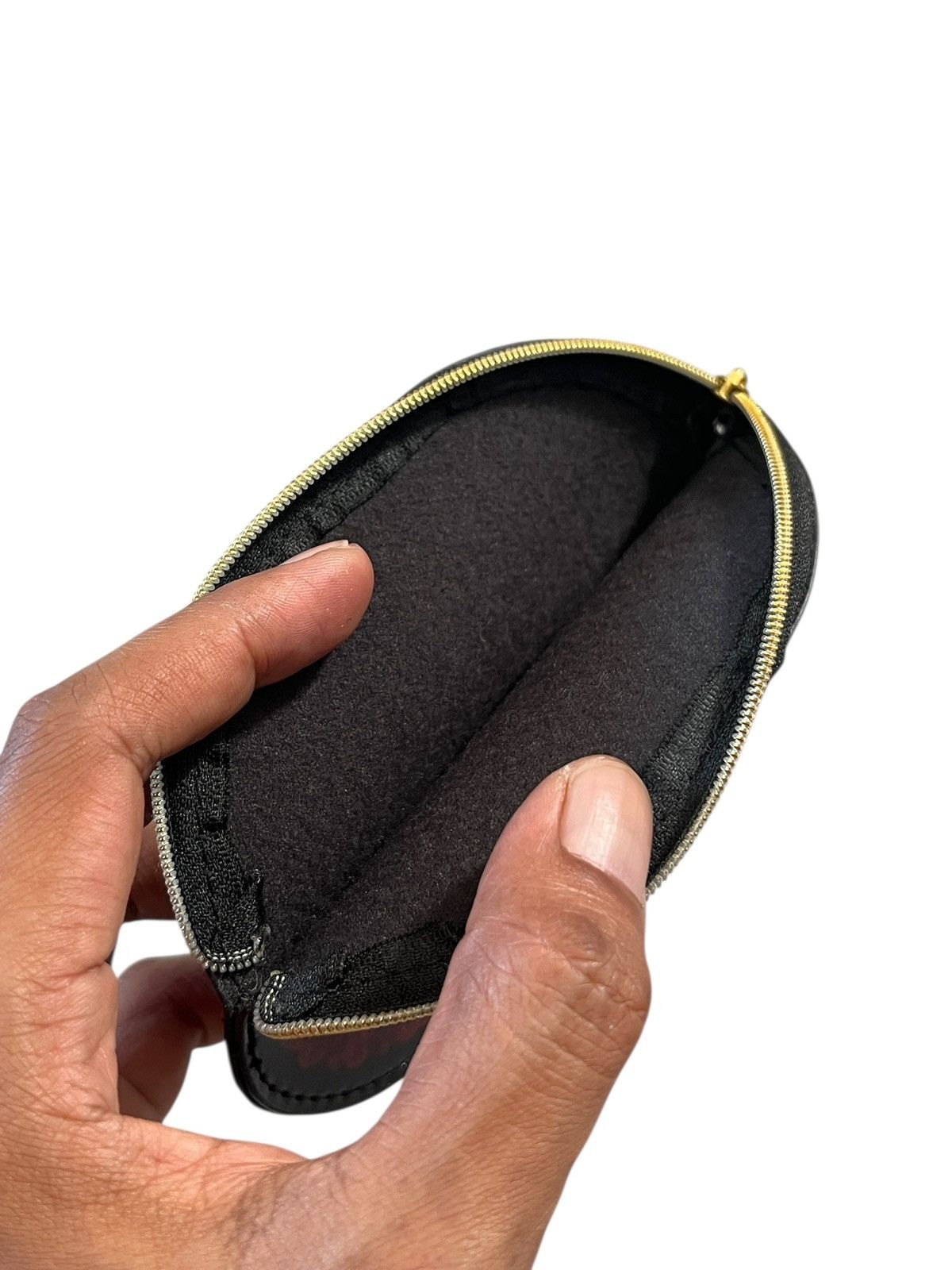 Undercover Undercover Sequin Lips Coin Pouch Size ONE SIZE - 5 Thumbnail