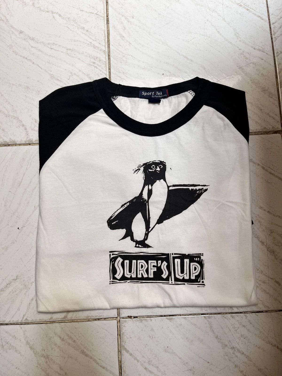 Vintage Vintage Surf’s Up Promo Movie Tshirt 2007 Size US XL / EU 56 / 4 - 2 Thumbnail