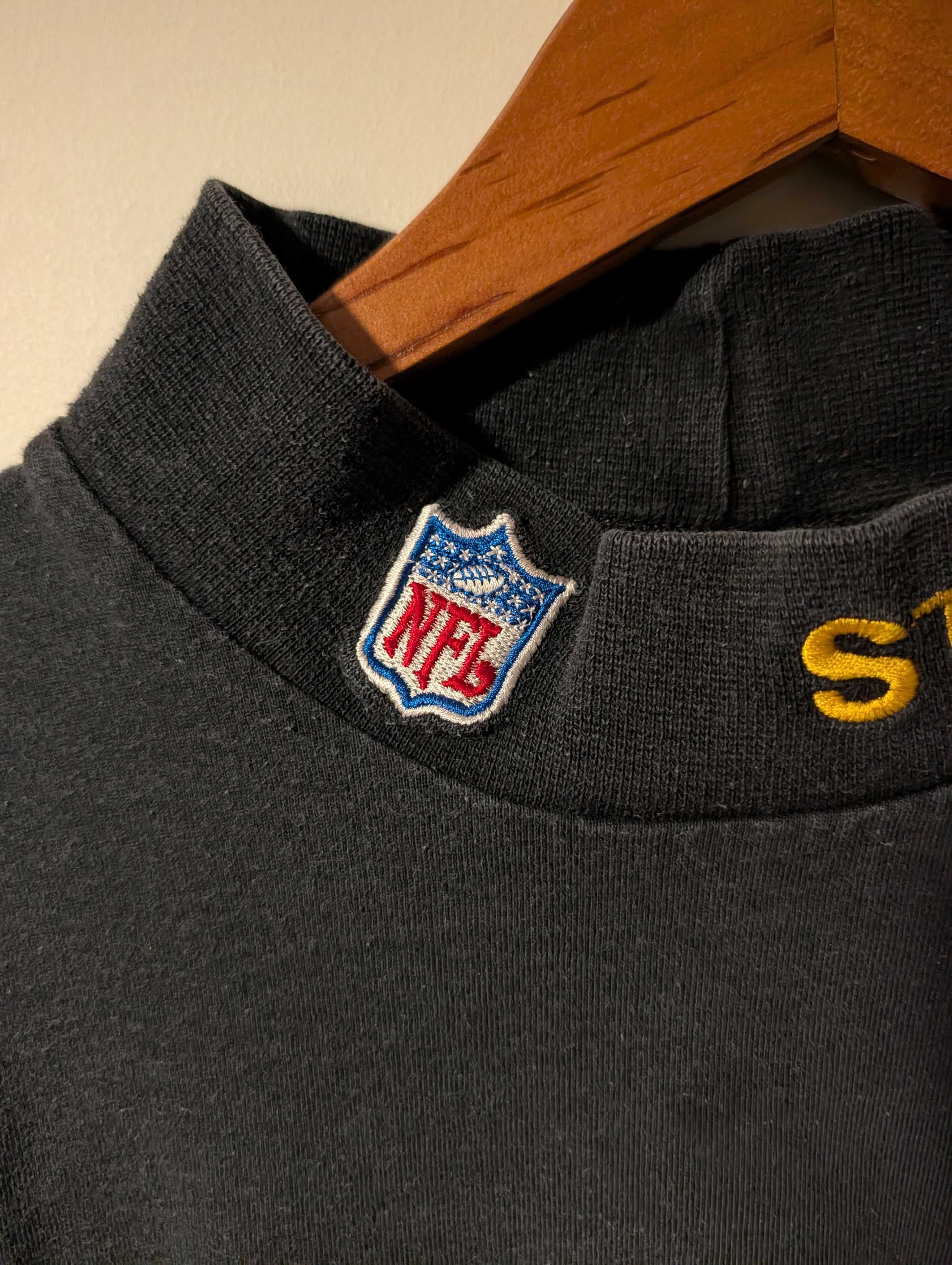 NFL VTG Pittsburgh Steelers Mock Neck Shirt Black Maxit NFL L Size US L / EU 52-54 / 3 - 4 Thumbnail