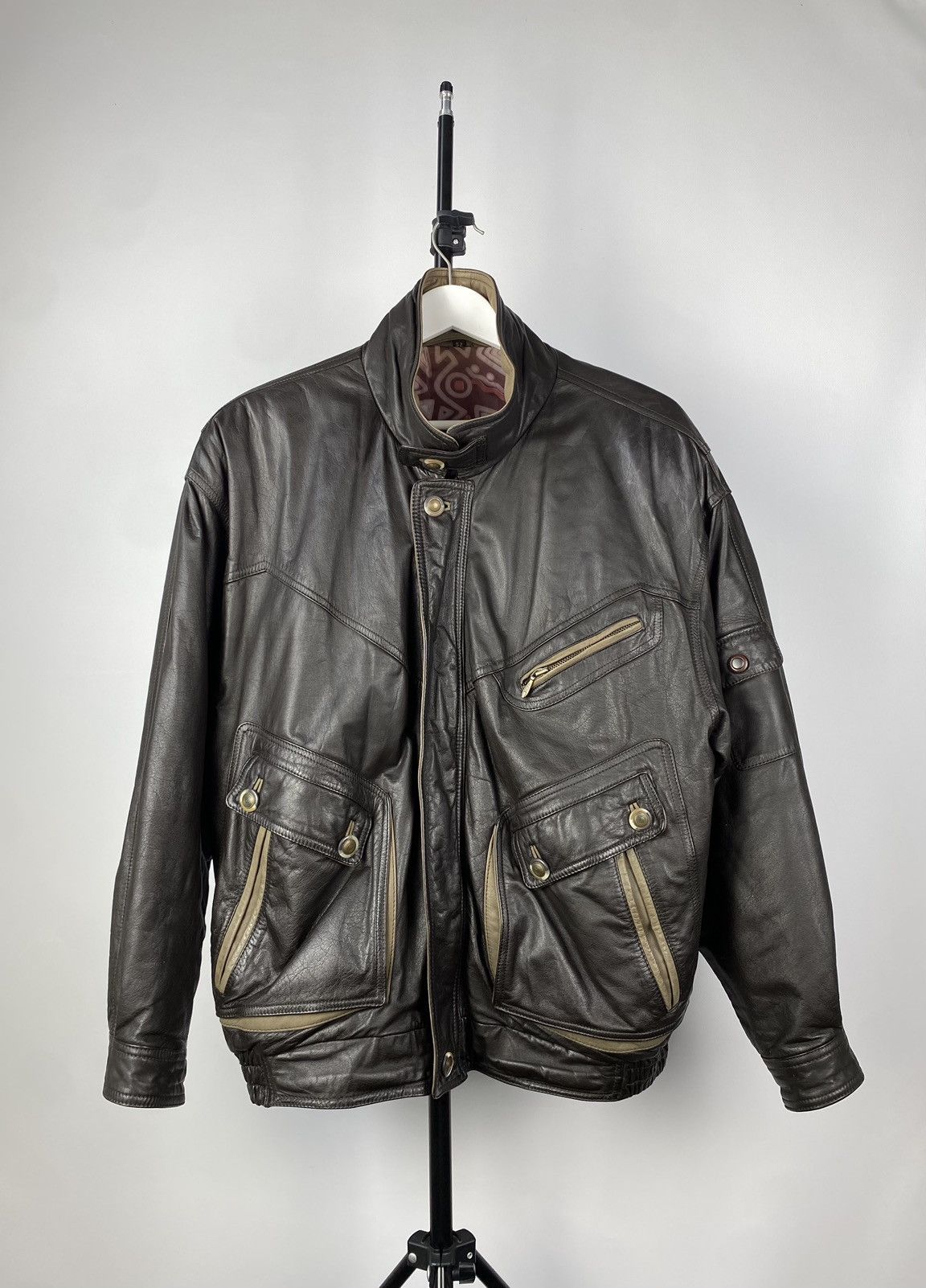Vintage Vintage Leather Jacket Genuine Leahter bomber Moto Oldmoney Size US L / EU 52-54 / 3 - 1 Thumbnail