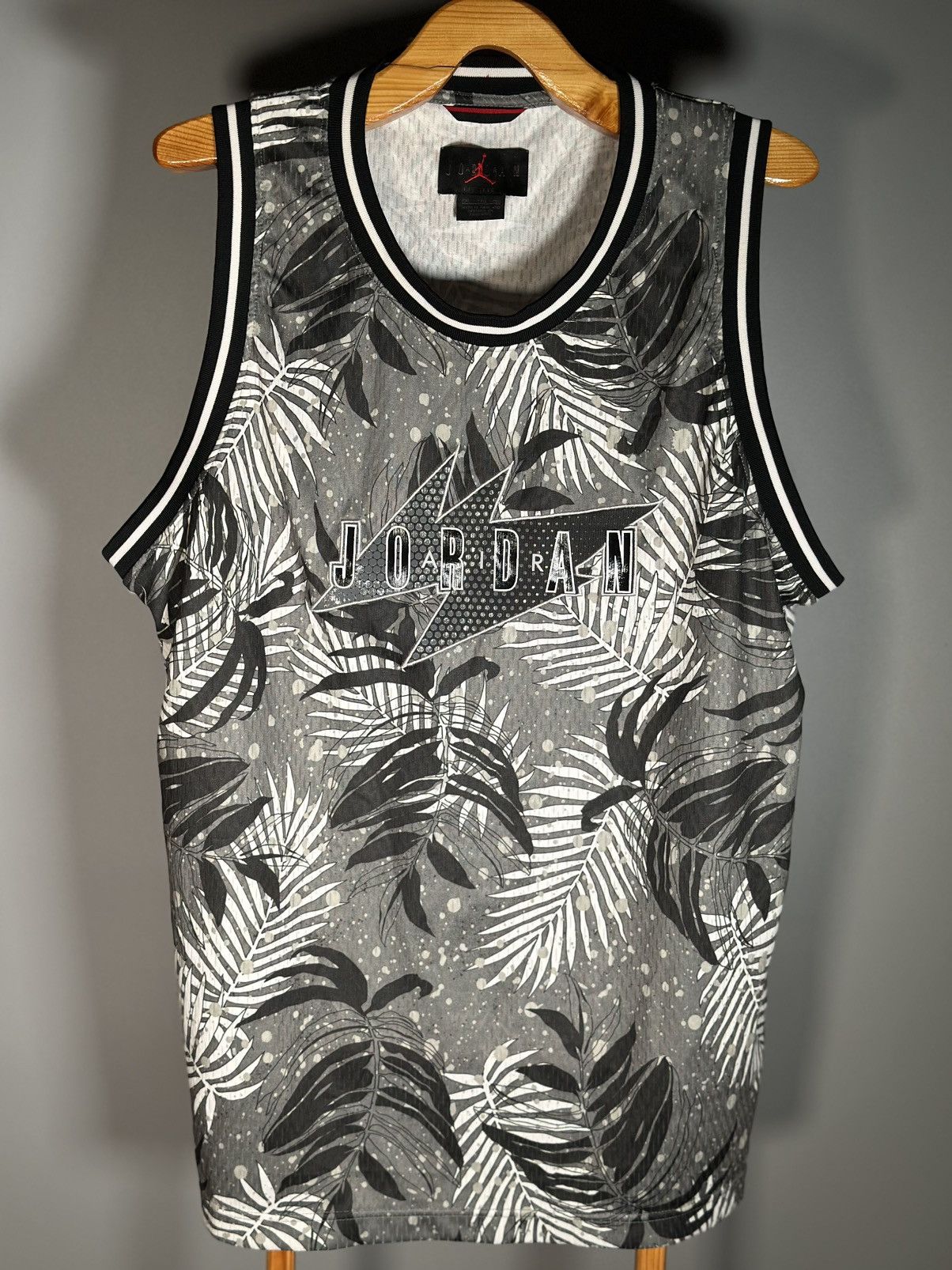 Nike NIKE Air Jordan Wings Floral Basketball Jersey🔥 Size US XXL / EU 58 / 5 - 3 Thumbnail