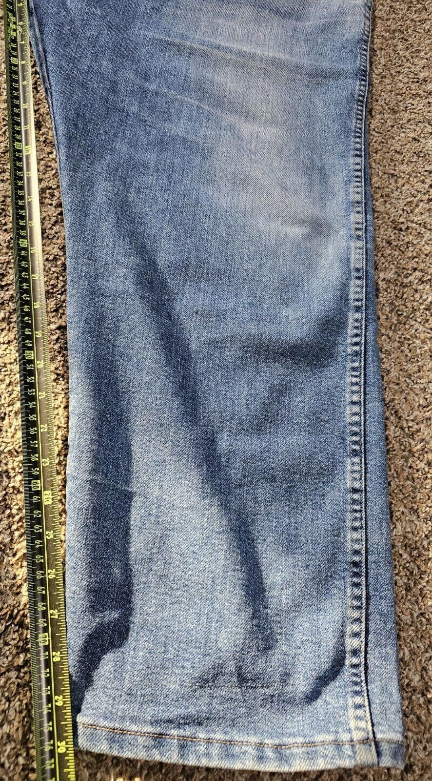 Wrangler Wrangler Rugged Wear Denim Men's 52x30 Light Wash Size US 44 / EU 60 - 4 Thumbnail