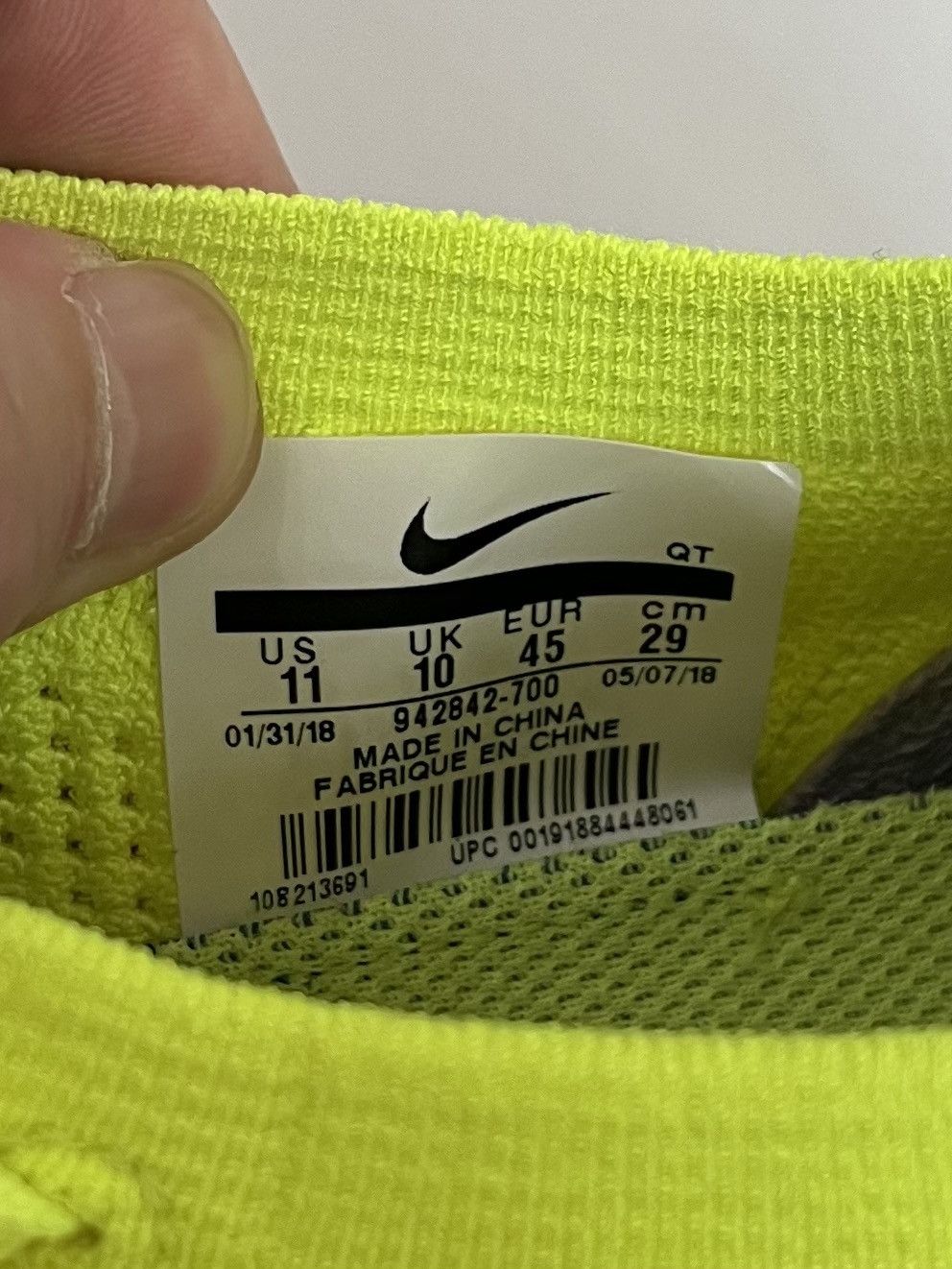 Nike Nike Air VaporMax 2 Flyknit OG “Volt” Size US 11 / EU 44 - 14 Thumbnail