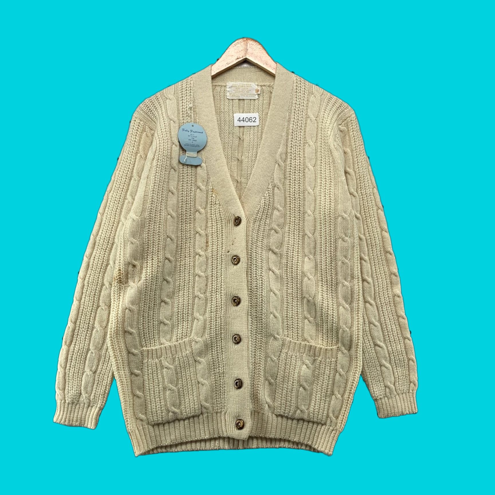 Sears VINTAGE Sears Virgin Wool Cardigan Sweater Beige Womens Large Long Sleeve V-Neck Button Knit Winter Womens Size L / US 10 / IT 46 - 1 Thumbnail
