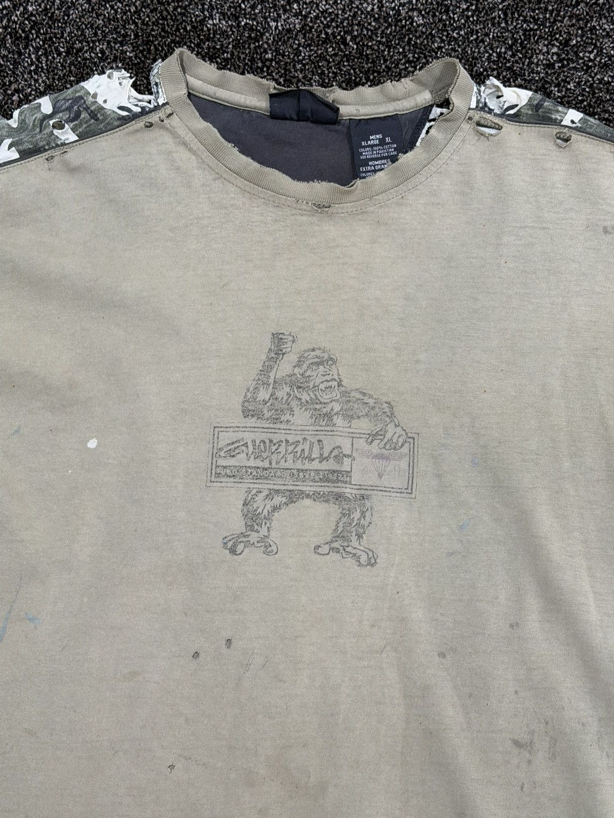 Vintage Vintage No Boundaries Guerrilla Camo Thrashed Faded Tee Size US XL / EU 56 / 4 - 6 Thumbnail