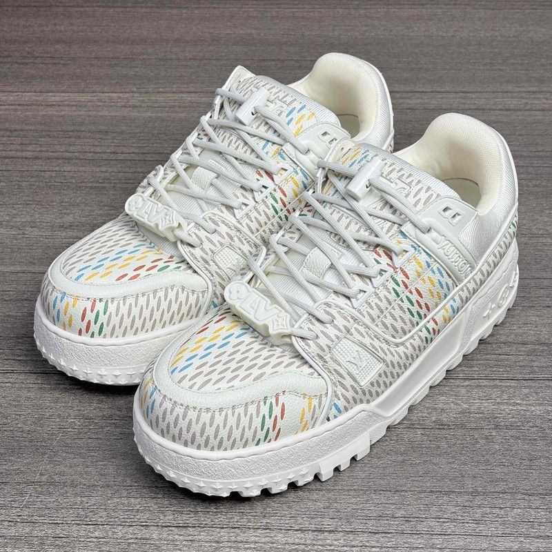 Louis Vuitton Louis Vuitton Trainer Low Top Leather Sneakers 0079 Size US 8 / EU 41 - 1 Thumbnail