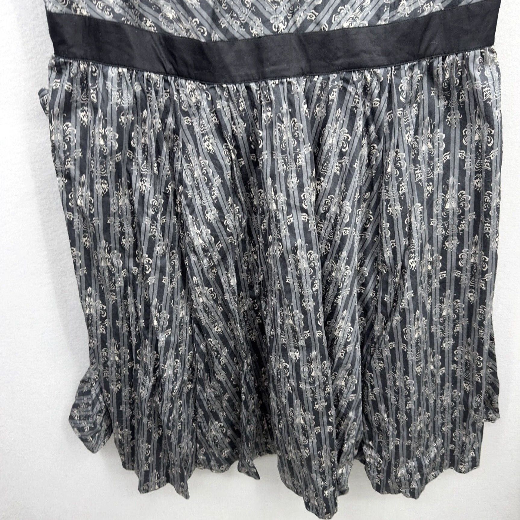 Disney Disney Parks Haunted Mansion Dress Shop Dress Plus 2X Black Floral A-Line, Fit & Flare Womens Halloween Retro 2X Size XXL / US 16-18 / IT 52-54 - 6 Thumbnail