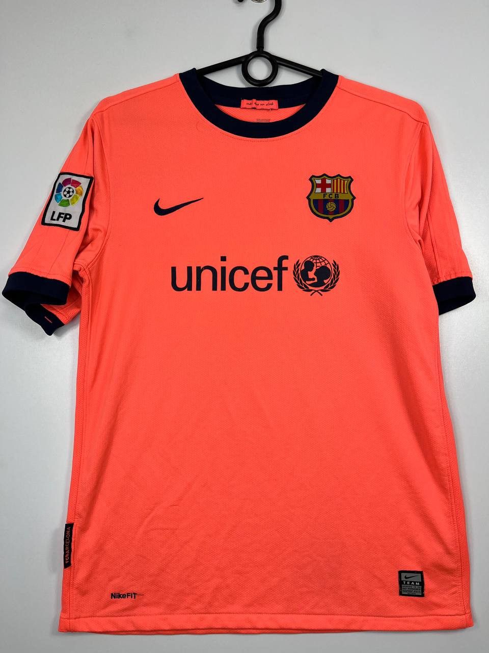 Nike Barcelona 2010 2011 Away Football Shirt Jersey Nike Size S Size US S / EU 44-46 / 1 - 1 Thumbnail