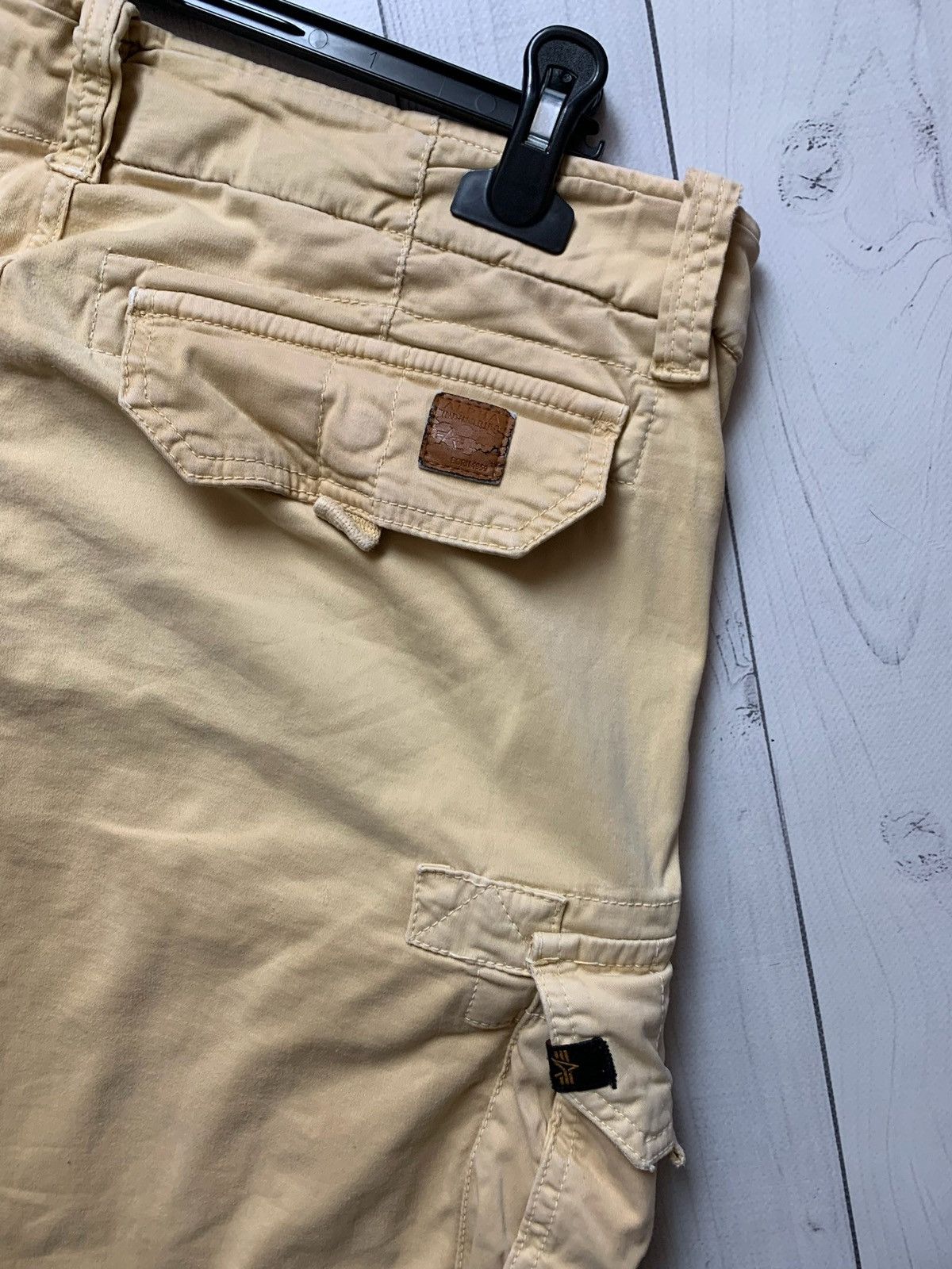 Alpha Industries × Vintage Vintage Alpha industries cargo shorts size 36 pockets Size US 36 / EU 52 - 8 Thumbnail