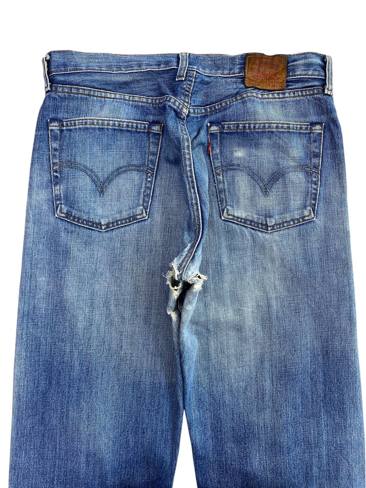 Levi's Levi’s Whiskers Faded Blue Wash Style Loose Jeans Size US 34 / EU 50 - 4 Thumbnail
