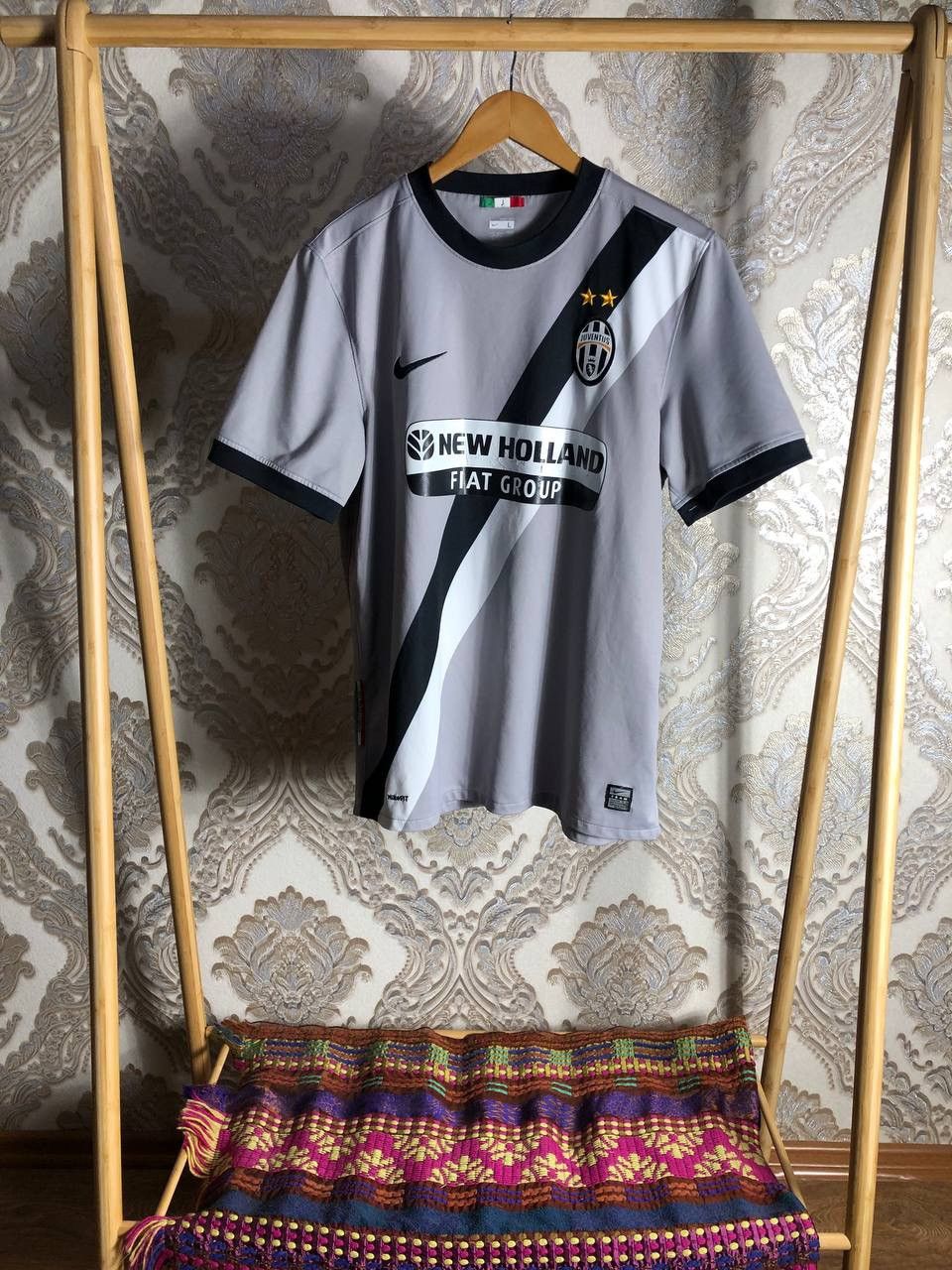 VERY RARE NIKE FC JUVENTUS ITALY SOCCER JERSEY RETRO Y2K 90s